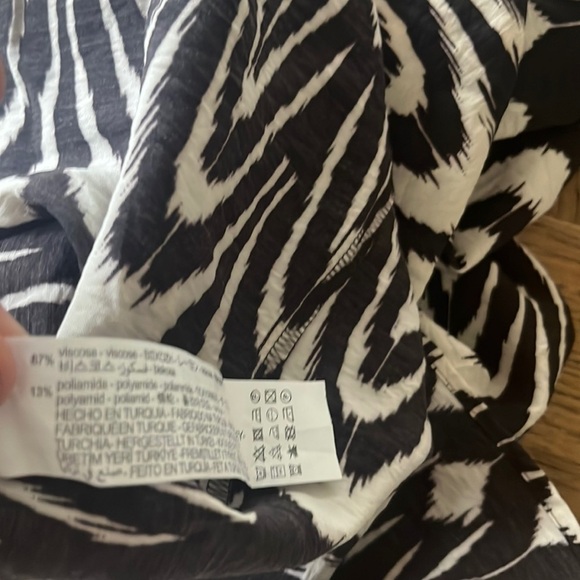 Zara Dress - Picture 16 of 16